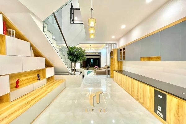 Không gian phòng khách bếp nhà anh Hà