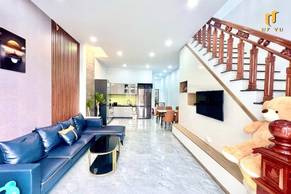 Nhà phố độc đáo, tinh tế 2 tầng Khu vực phòng khách