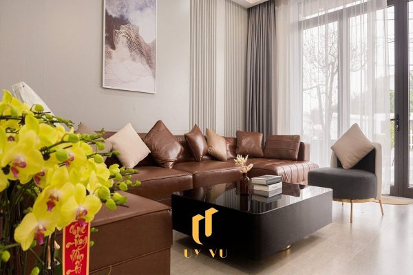 Phòng khách biệt thự chị Kiều Hương