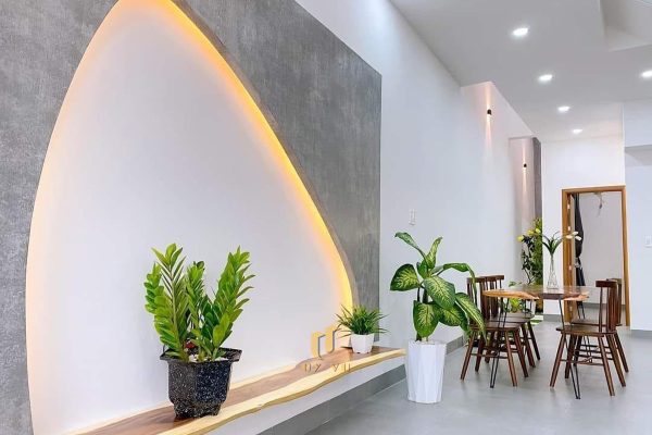 Nhà phố 2 tầng gọn gàng, thông minh - nhà anh Đại Trang trí cây cối nhà anh Đại