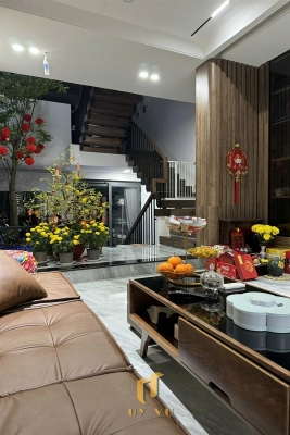 Không gian phòng khách nhà anh Vũ