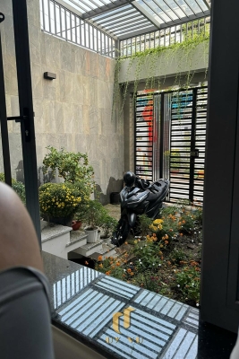 View nhìn ra bên ngoài của nhà