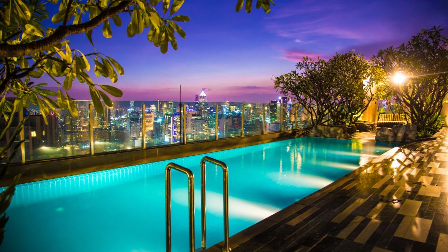 Chuẩn “resort tại gia” với những mẫu thiết kế nhà có hồ bơi trên sân thượng Lựa chọn vật liệu phù hợp