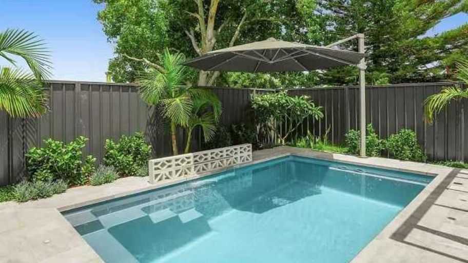 Thiết kế hồ bơi mini theo phong cách tự nhiên