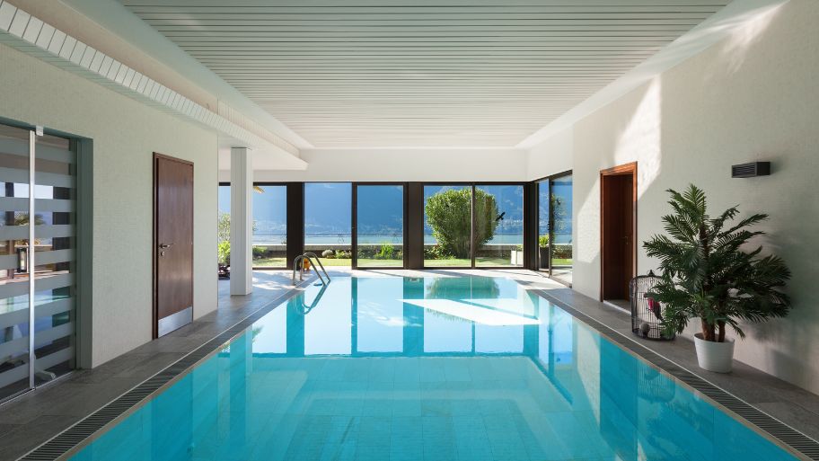 Thiết kế hồ bơi mini trong nhà