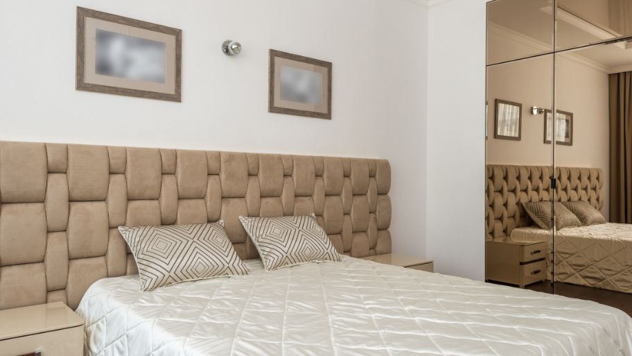 Tô điểm căn phòng bằng gương toàn thân