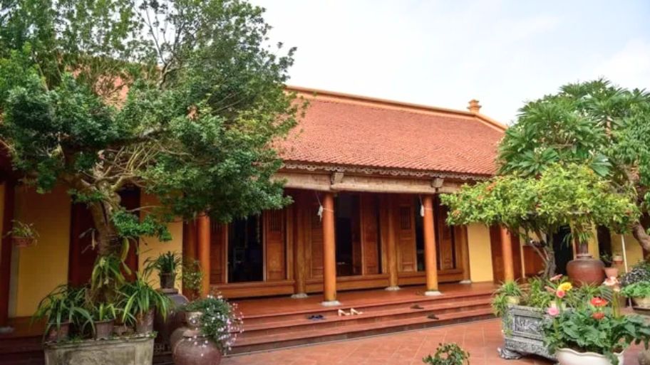 Nhà ngói 5 gian sử dụng các vật liệu tự nhiên