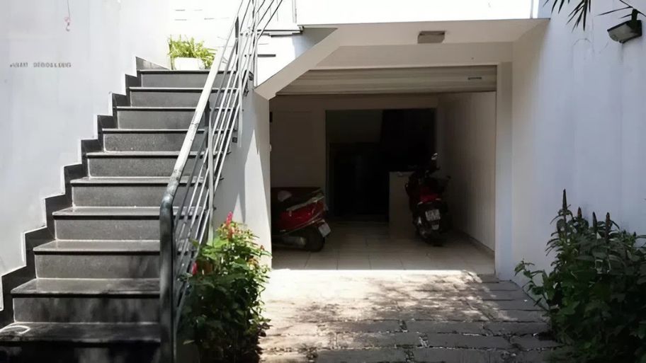 Top 5+ ý tưởng thiết kế nhà để xe máy phù hợp với không gian sống Thiết kế thêm tầng hầm để xe