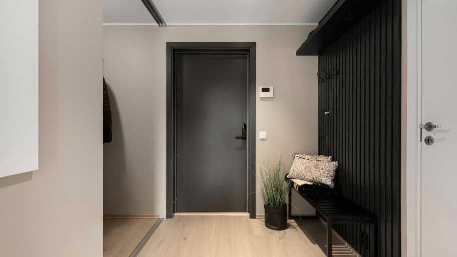 Vì sao nên cân nhắc kỹ lưỡng trước khi chọn cửa nhà