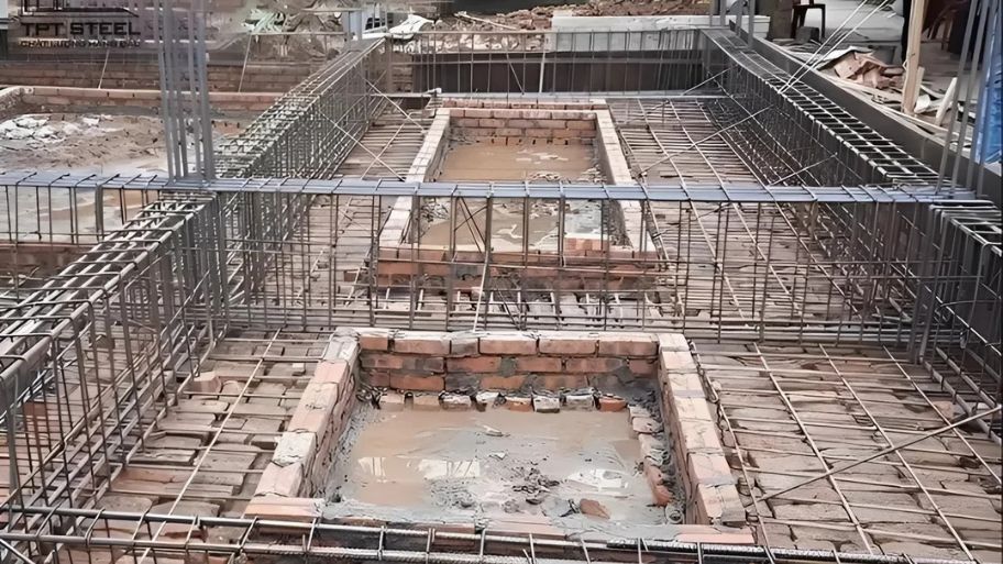 Tất tần tật về thiết kế móng nhà 4 tầng bạn cần biết trước khi xây Cách tính trọng tải cột truyền xuống móng trong thiết kế móng nhà 4 tầng