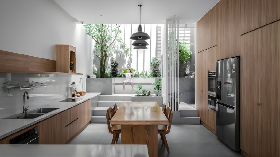 Thiết kế giếng trời sau nhà phong cách hiện đại