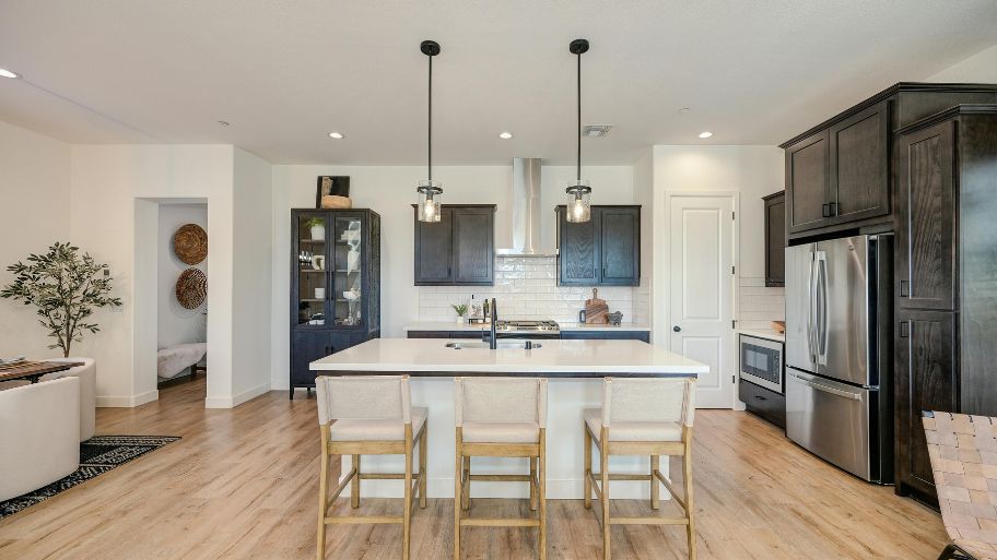 Bí quyết thiết kế nội thất nhà diện tích nhỏ tối ưu không gian sống Mẫu thiết kế nội thất nhà nhỏ diện tích 25m2