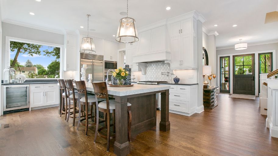 Sắp xếp bố cục không gian phòng bếp biệt thự khoa học