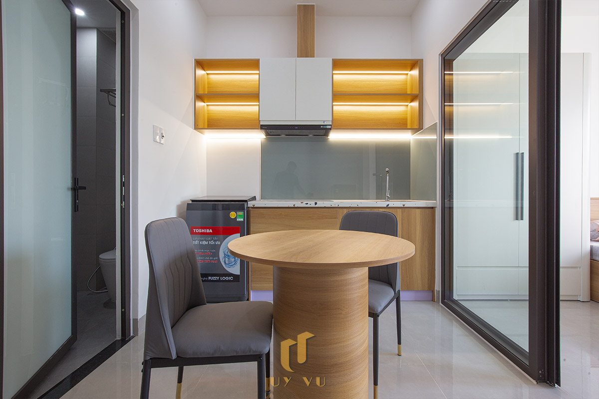 Mỡ Apartment – Căn Hộ Cho Thuê Đà Nẵng Hiện Đại, Tối Ưu 5-Góc bàn ăn nhỏ gọn trong căn hộ cho thuê Mỡ Apartment Đà Nẵng