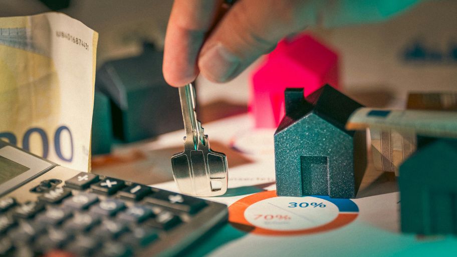 Đặt cọc thuê căn hộ bao nhiêu là hợp lý? Người đi thuê cần lưu ý gì Vai trò của tiền đặt cọc với chủ nhà và người thuê