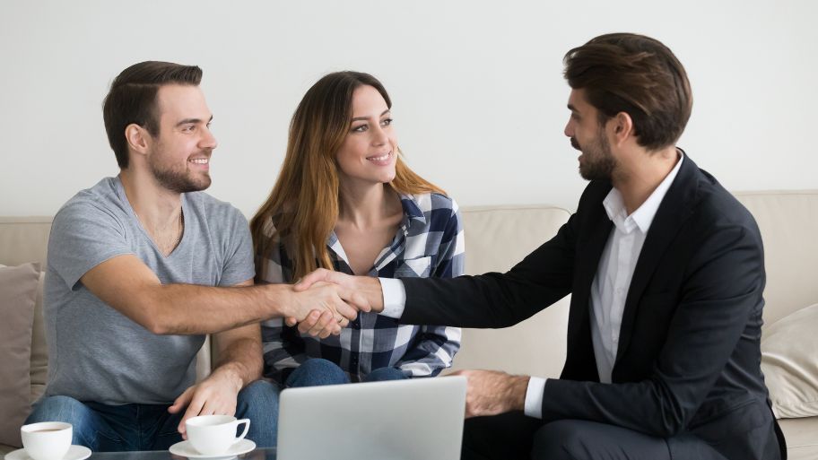 Cách định giá căn hộ cho thuê hiệu quả và phù hợp thị trường hiện nay Xác định đối tượng khách thuê mục tiêu