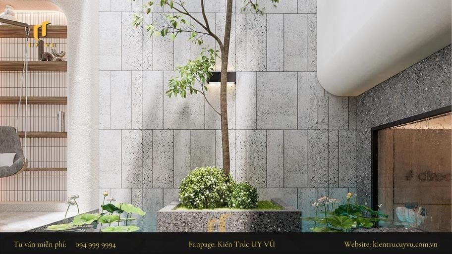 Sự kết hợp giữa giếng trời và khu vực cây xanh sẽ giúp ngôi nhà trở nên thông thoáng hơn